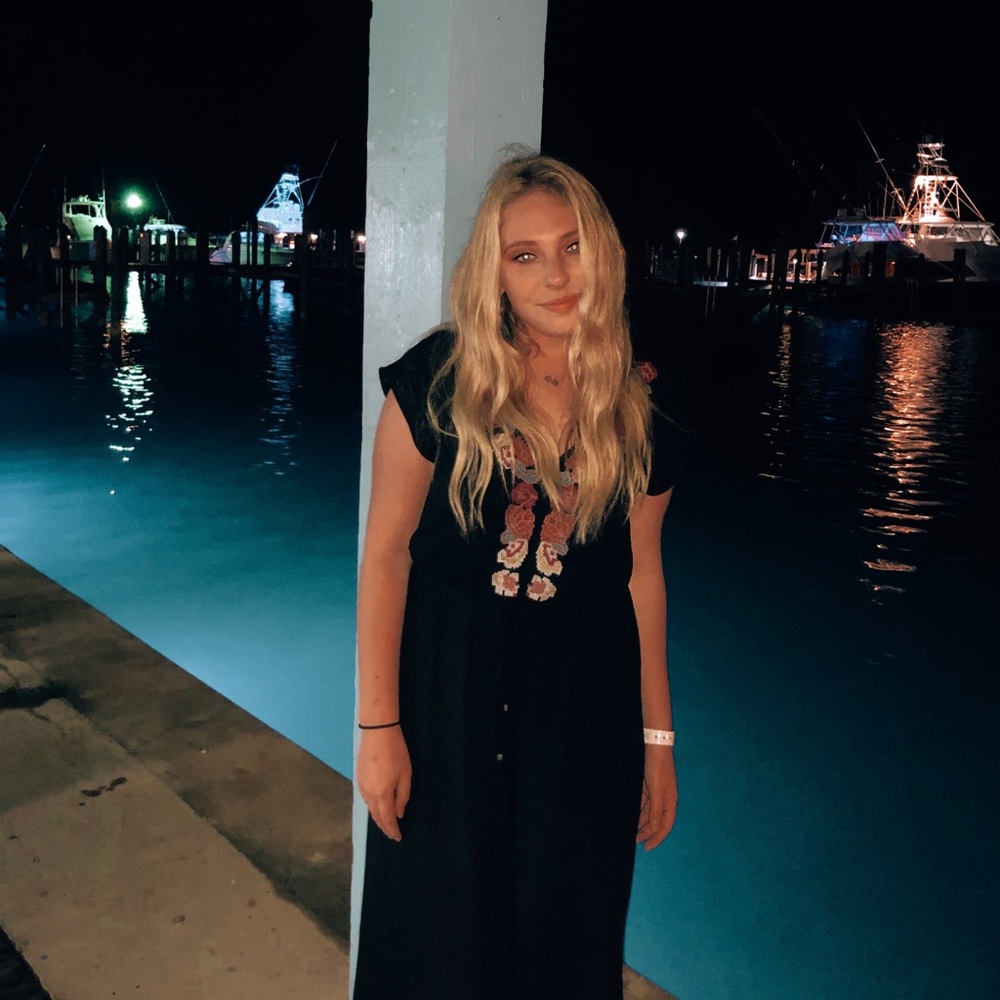 Meet your Posher, Brooke
